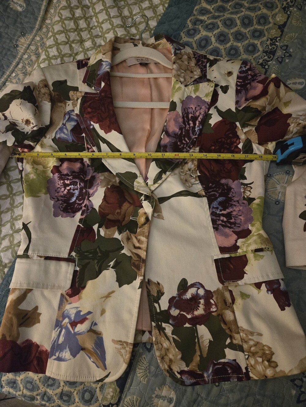 R.E.D Valentino Cream Floral Blazer with Berry and Purple Blooms - Picture 12 of 12